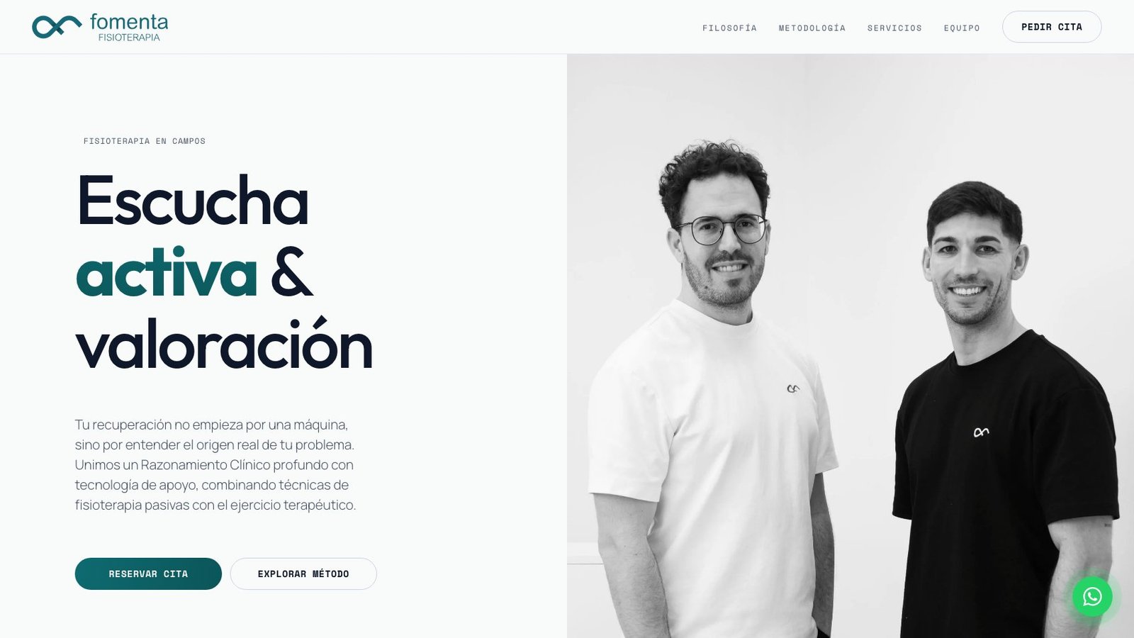 Home de Fomenta Fisioterapia con foto editorial en blanco y negro del equipo de fisioterapeutas