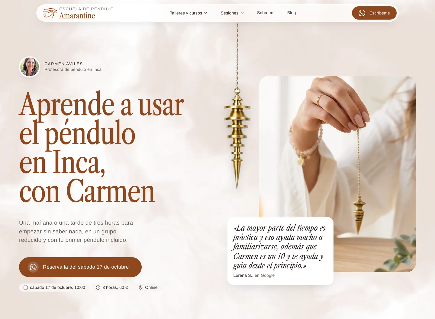 La portada de Amarantine: «Aprende a usar el péndulo en Inca, con Carmen», con un péndulo de latón colgando y el botón para reservar el próximo taller