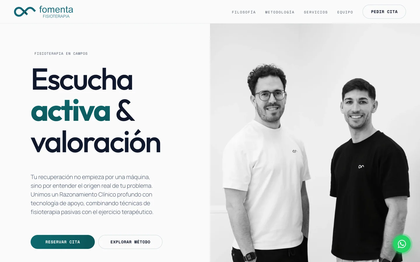 La portada de Fomenta: «Escucha activa y valoración» junto al retrato de los dos fisioterapeutas