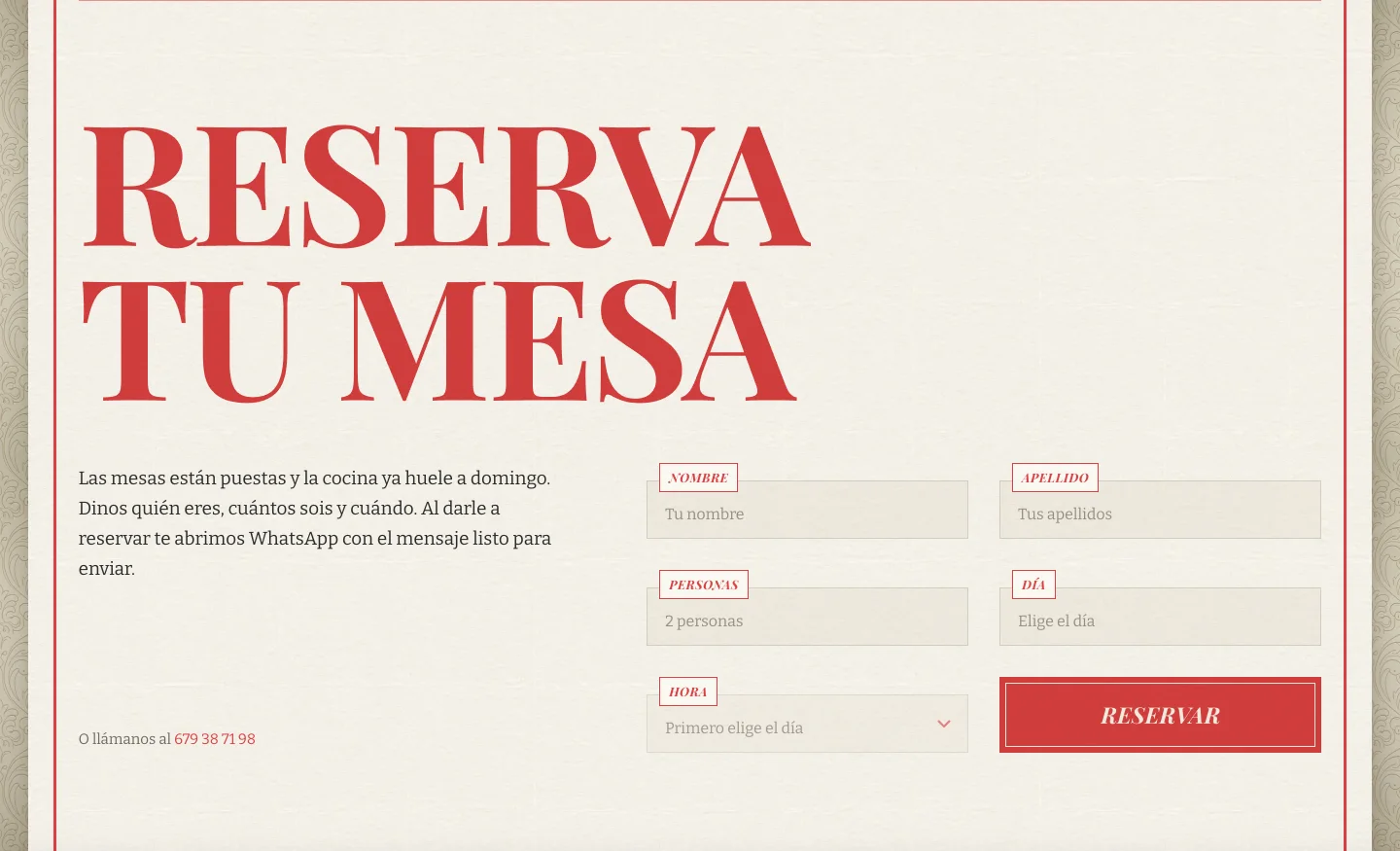 La reserva: el formulario redacta el mensaje y lo abre en WhatsApp, con el teléfono al lado